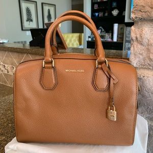 Michael Kors sachel
